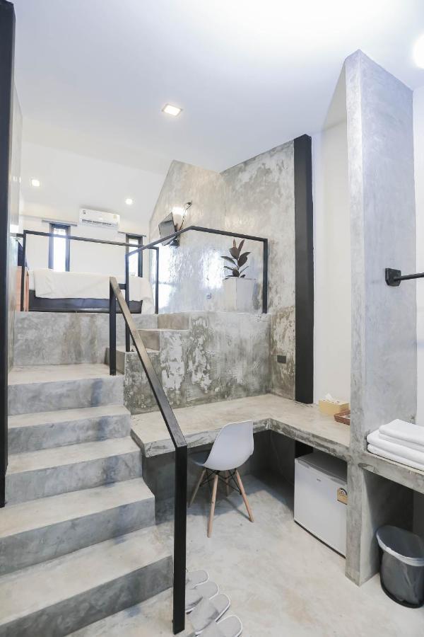 In My Place Cafotel Khlong Thom المظهر الخارجي الصورة
